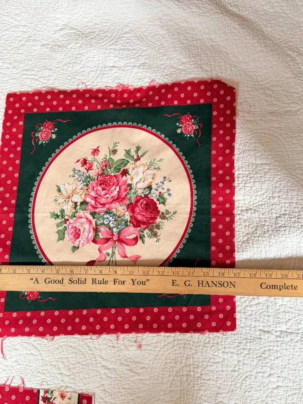 Vintage Christmas Floral Fabric Panels Red Green Roses Holiday Quilt Craft Lot